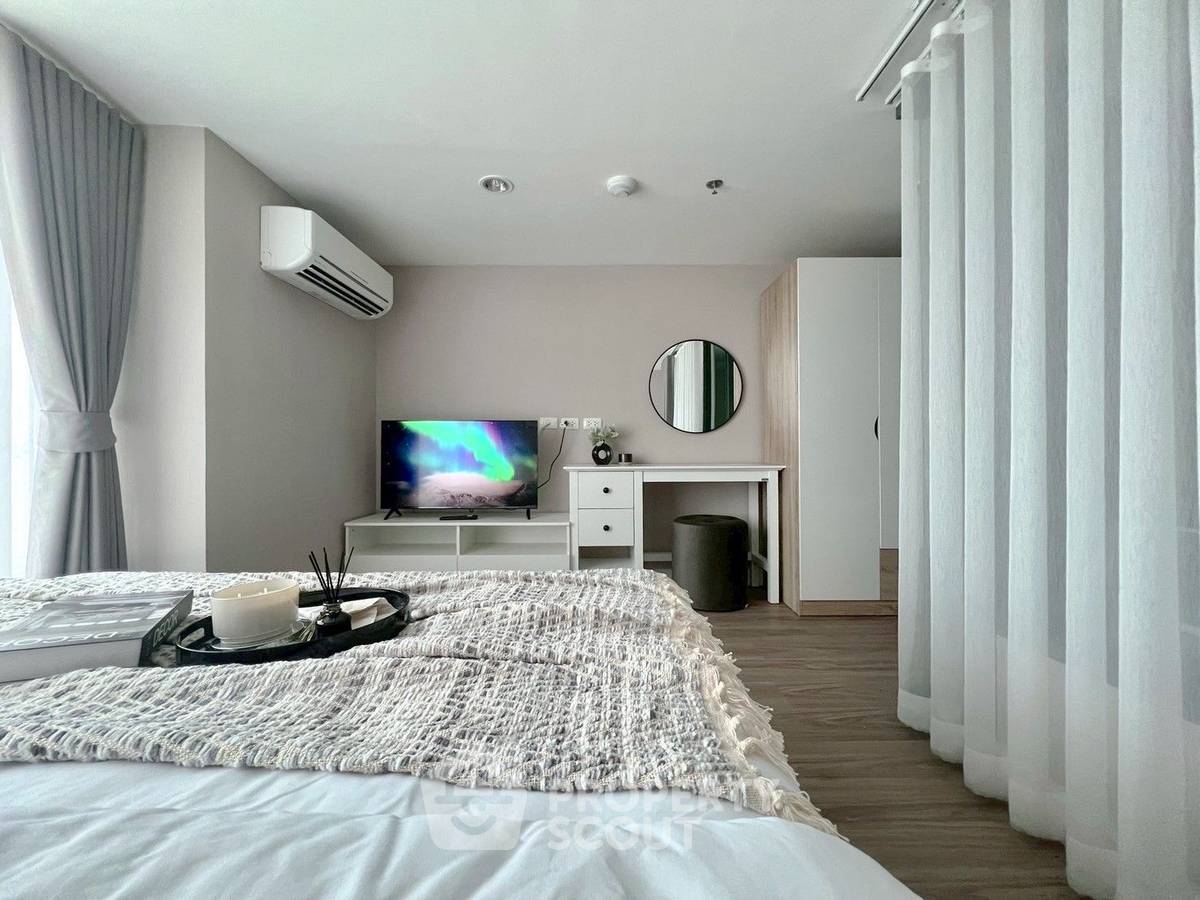 picture 2-BR Condo Metro Sky Prachachuen, High-Floor 22nd | 400m to MRT Bang Son (ID 2100212) - 4/19