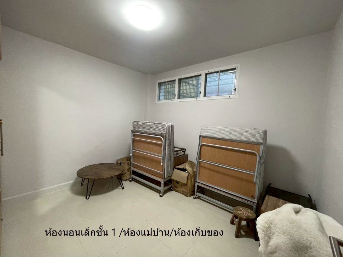 รูป 🏡TH144 | ให้เช่าทาวน์เฮาส์ 2 ชั้น รีโนเวทใหม่ หมู่บ้านอยู่เจริญ รัชดา ซ.3 พื้นที่ 200 ตร.ม. (5 นอน) ใกล้ MRT พระราม 9! - รูปที่ 8/19