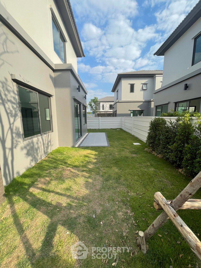 รูป บ้าน 4-ห้องนอน ที่ แกรนด์ บริทาเนีย พระราม 9-กรุงเทพกรีฑา ใกล้ ท่าอากาศยานสุวรรณภูมิ (ID 1357912) - รูปที่ 3/15