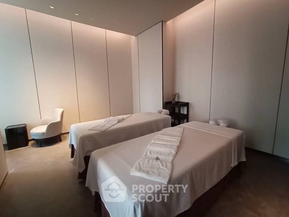 รูป คอนโด 2-ห้องนอน ที่ โฟร์ซีซัน ไพรเวท เรสซิเดนซ์ กรุงเทพมหานคร ใกล้ BTS สะพานตากสิน (ID 2846953) - รูปที่ 40/45