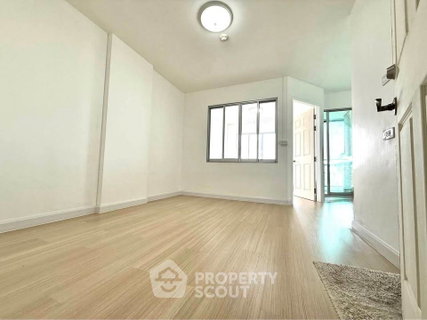 คอนโด 1-ห้องนอน ที่ ลุมพินี คอนโดทาวน์ รามอินทรา-หลักสี่ ใน อนุสาวรีย์ (ID 2839629)