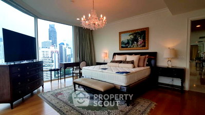 คอนโดให้เช่า : 4 ห้องนอน 355 ตร.ม. ชั้น 20 ที่ Royce Private Residences ใกล้ MRT สุขุมวิท (ID 453040)