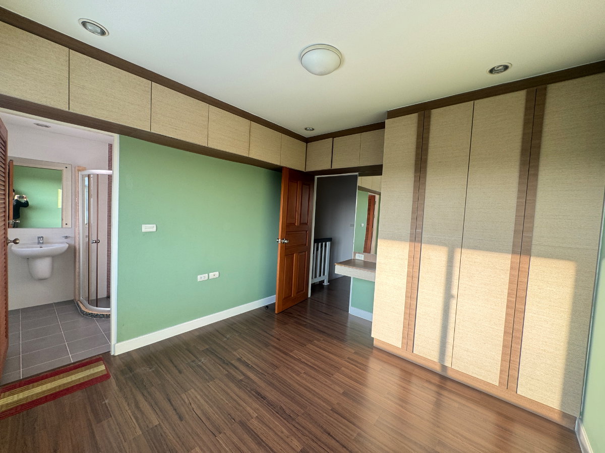 รูป บ้านเช่าเลียบด่วน CDC ทาวน์พลัสเอ็กซ์ โยธินพัฒนา7 ตกแต่งครบ3นอน4ห้องน้ำ - รูปที่ 9/11
