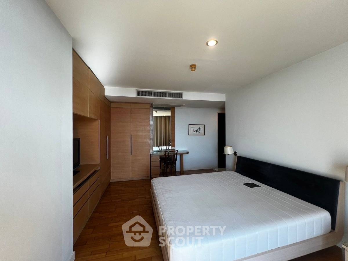รูป คอนโด 2-ห้องนอน ที่ เออร์บานา สาทร คอนโดมิเนียม ใกล้ BTS ศาลาแดง (ID 2051853) - รูปที่ 7/11