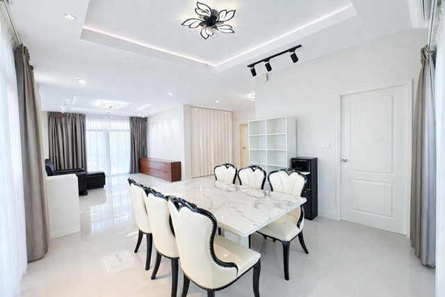 รูป คฤหาสน์2ชั้น บ้านเดี่ยว ประเวศ 4นอน บางนา-สุขาภิบาล2 ใกล้รพ.สิรินธร 1.4 กม. ใกล้ แจสกรีน วิลเลจ ประเวศ 850ม. 4น้ำ 55 ตร.ว. 220ตร.ม. - รูปที่ 5/8