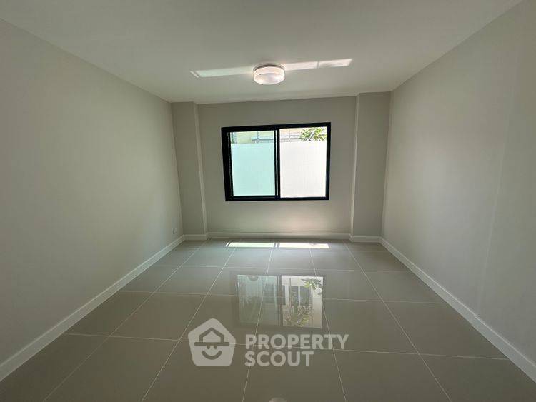 รูป บ้าน 4-ห้องนอน ใน สายไหม (ID 2851553) - รูปที่ 4/9