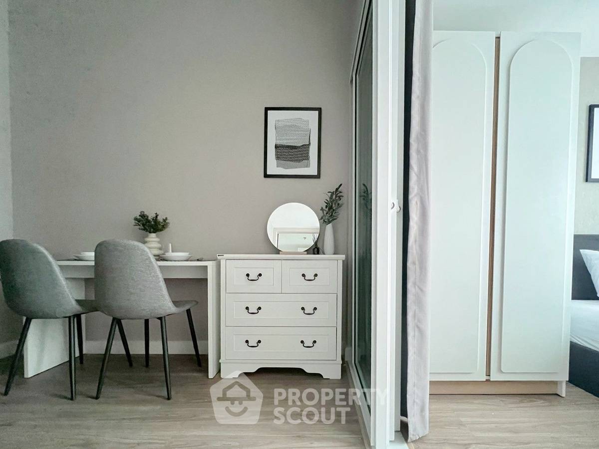 picture 2-BR Condo Metro Sky Prachachuen, High-Floor 22nd | 400m to MRT Bang Son (ID 2100212) - 10/19