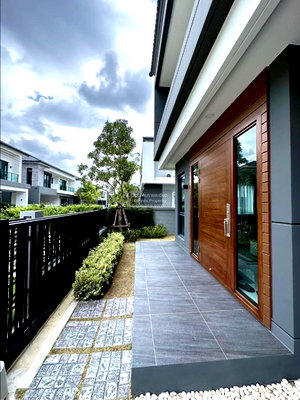บ้านเดี่ยวให้เช่า : เช่าบ้าน  เดอะ ซิตี้ บางนา บางแก้ว บางพลี สมุทรปราการ CX-114852 ✅ ทักไลน์ @connexproperty ตอบทันที ทีมงานมืออาชีพ ✅