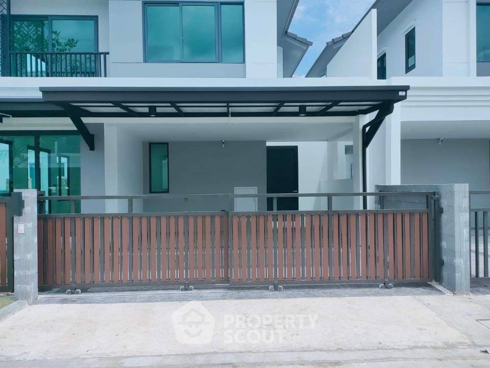 picture 3-BR House in Bang Khanun (ID 1045557) - 4/11