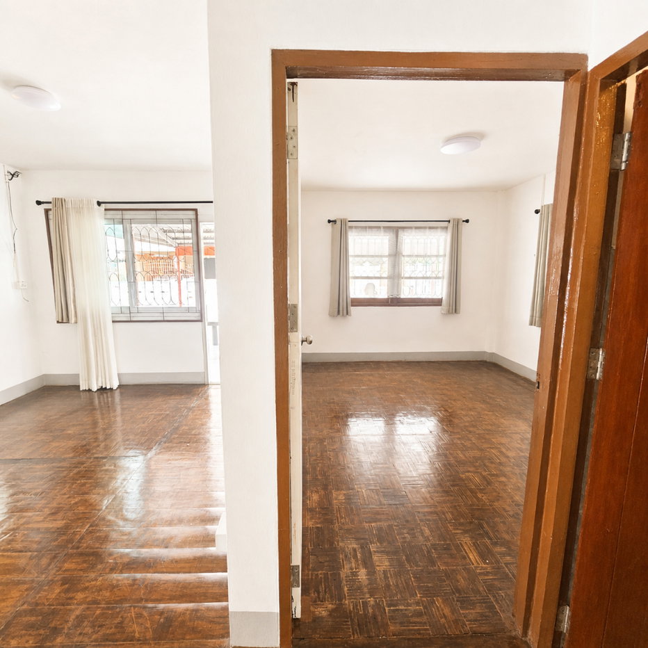 รูป บ้านเดี่ยว พื้นที่กว้าง พร้อมอยู่ (ราคาต่ำกว่าประเมิน) - รูปที่ 10/14