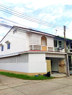 Townhouses for sale Krathum Baen Samut Sakhon : For Sale Townhouse/Townhome  , Baan Aimumporn 9 , Om Noi , Krathum Baen , Samut Sakhon , CX-152253 ✅ Live chat with us ADD LINE @connexproperty ✅