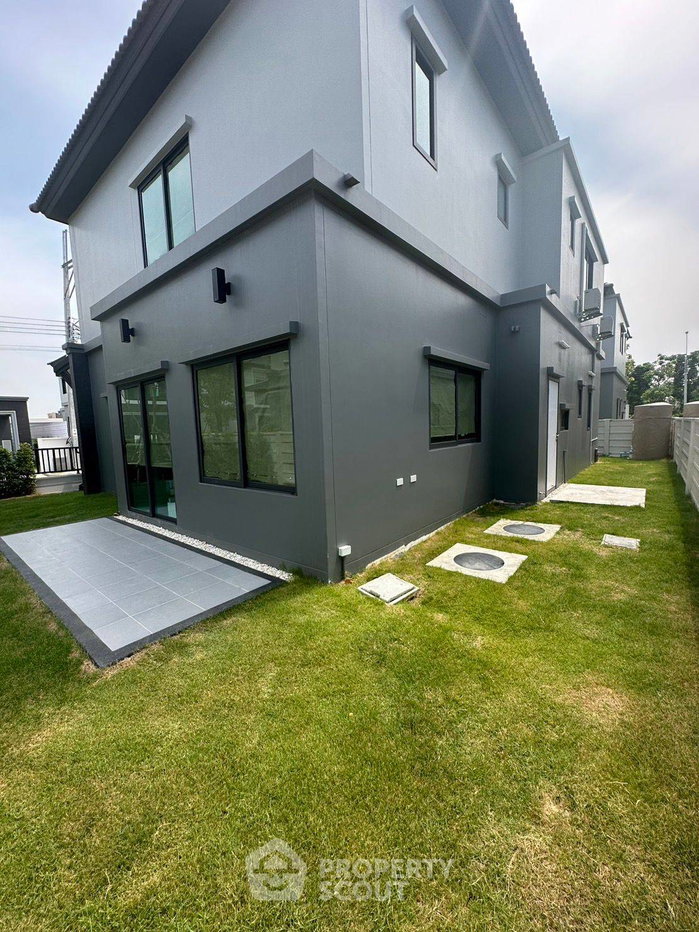 รูป บ้าน 4-ห้องนอน ที่ แกรนด์ บริทาเนีย พระราม 9-กรุงเทพกรีฑา ใกล้ ท่าอากาศยานสุวรรณภูมิ (ID 1357912) - รูปที่ 6/15