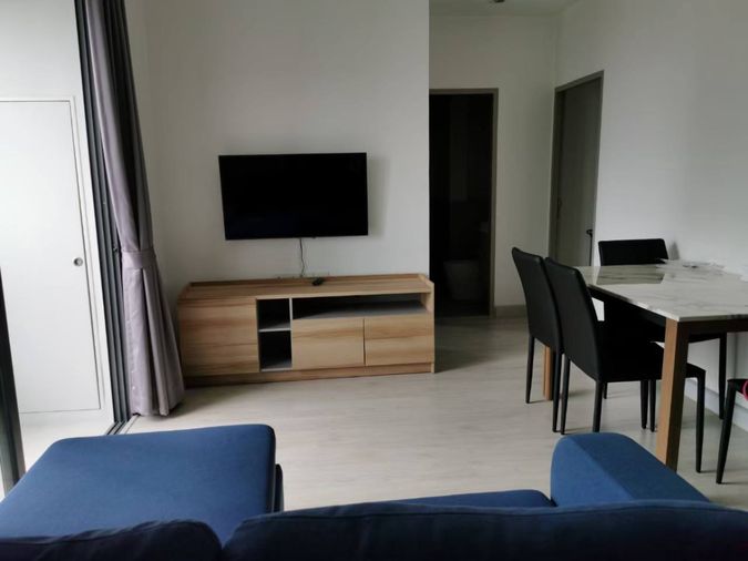 Multiple units available in this project—price is negotiable upon contract! Unit Available at Ideo Mobi Sukhumvit 81 