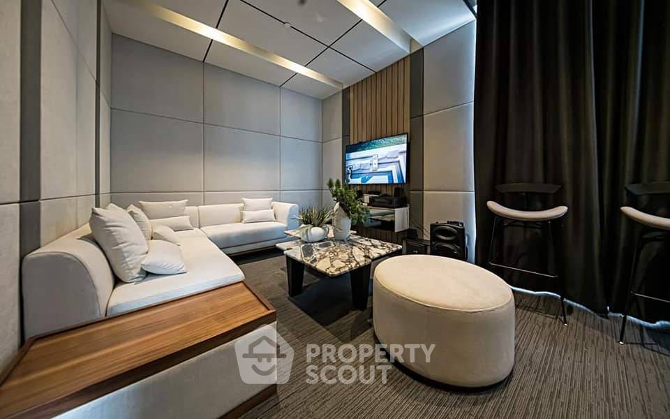 picture 1-BR Condo at Maru Ladprao 15 near MRT Ratchadaphisek (ID 379905) - 8/22