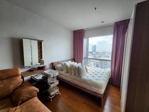  Hive Taksin Great View, Next to BTS Wongwian Yai    Studio, 1 Bathroom