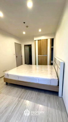 Condos for sale : High-Floor 1-BR 32 Sqm Ideo Mobi Grand Interchange, 200m to MRT Tao Poon (ID 2851704)