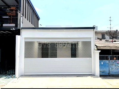 Townhouses for sale Nonthaburi : FOR SALE  TOWNHOUSE PROPERTY  2590000 BAHT.