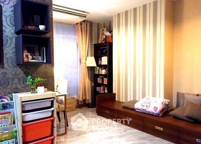 คอนโดให้เช่า : คอนโด 2-ห้องนอน ที่ ปทุมวัน รีสอร์ท ใกล้ BTS พญาไท (ID 1534157)