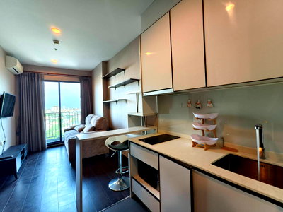 Condos for rent : C Ekkamai  ((BTS Ekkamai )) MK-02 line @livingbkk 