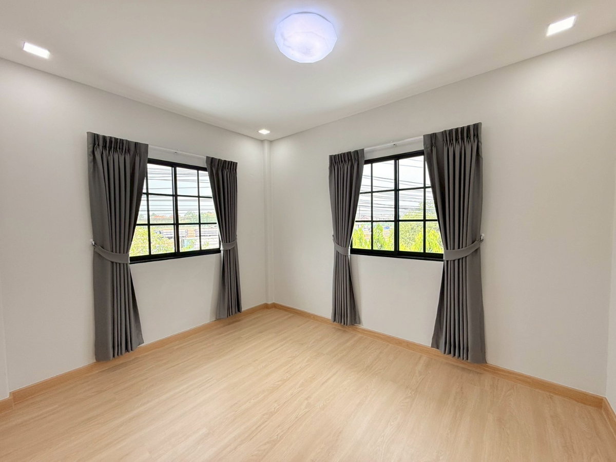 รูป หมู่บ้านพร้อมพัฒน์1  (ซอย7)  รีโนเวทใหม่ พร้อมอยู่ มีห้องนอนชั้นล่างและห้องน้ำในตัว ถนนปัญญาเนเชอรัลปาร์ค ใกล้รถไฟฟ้าสายสีชมพู - รูปที่ 17/21