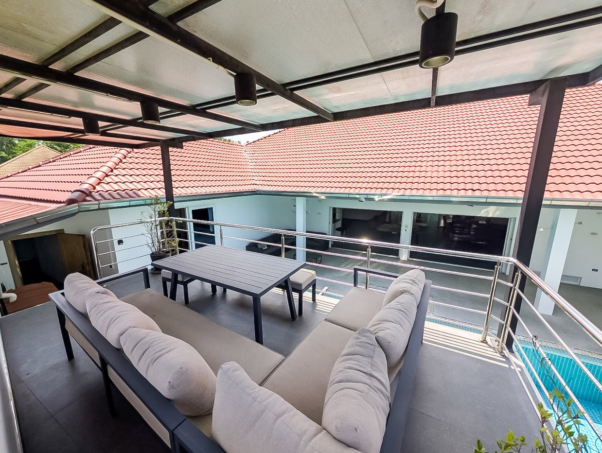 รูป Luxury Pool Villa for Sale East Pattaya Near Regents School - รูปที่ 4/26