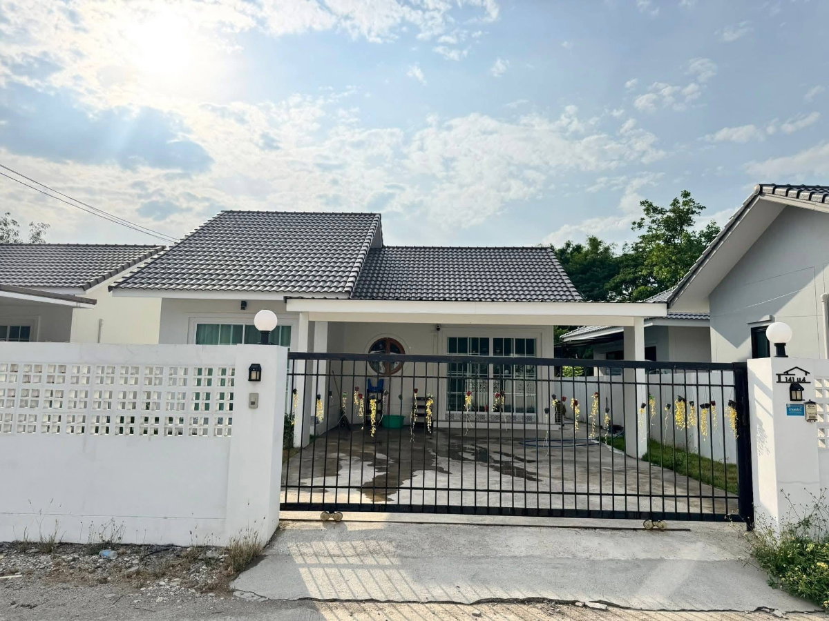 รูป  ให้เช่าบ้าน ดอนสะเก็ด ห่างตลาดท่ารั้ว  10 นาที 3 ห้องนอน 2 ห้องน้ำ 1 ห้องครัว  - รูปที่ 1/9