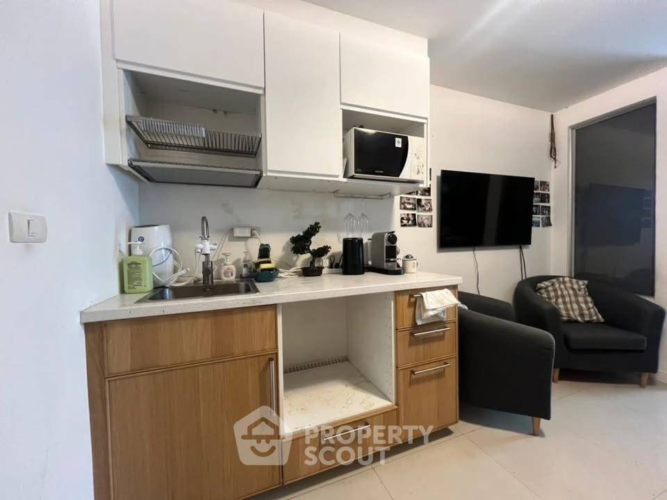 รูป คอนโด 1-ห้องนอน ที่ เดอะ โคลเวอร์ ทองหล่อ เรสซิเดนซ์ ใกล้ BTS ทองหล่อ (ID 2410353) - รูปที่ 5/8