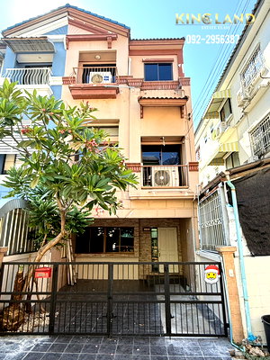 ทาวน์โฮมให้เช่า : 🏡ให้เช่าทาวน์โฮม 3 ชั้น หมู่บ้าน กลางเมือง เหม่งจ๋าย - ลาดพร้าว 80 3 ห้องนอน 4 ห้องน้ำ 2 ห้องนั่งเล่น หลังมุม ซอยส่วนตัว เงียบสงบ
