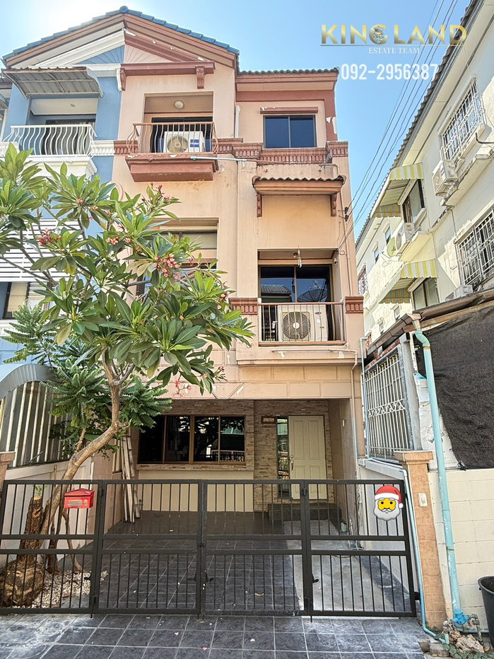 รูป 🏡ให้เช่าทาวน์โฮม 3 ชั้น หมู่บ้าน กลางเมือง เหม่งจ๋าย - ลาดพร้าว 80 3 ห้องนอน 4 ห้องน้ำ 2 ห้องนั่งเล่น หลังมุม ซอยส่วนตัว เงียบสงบ - รูปที่ 1/15
