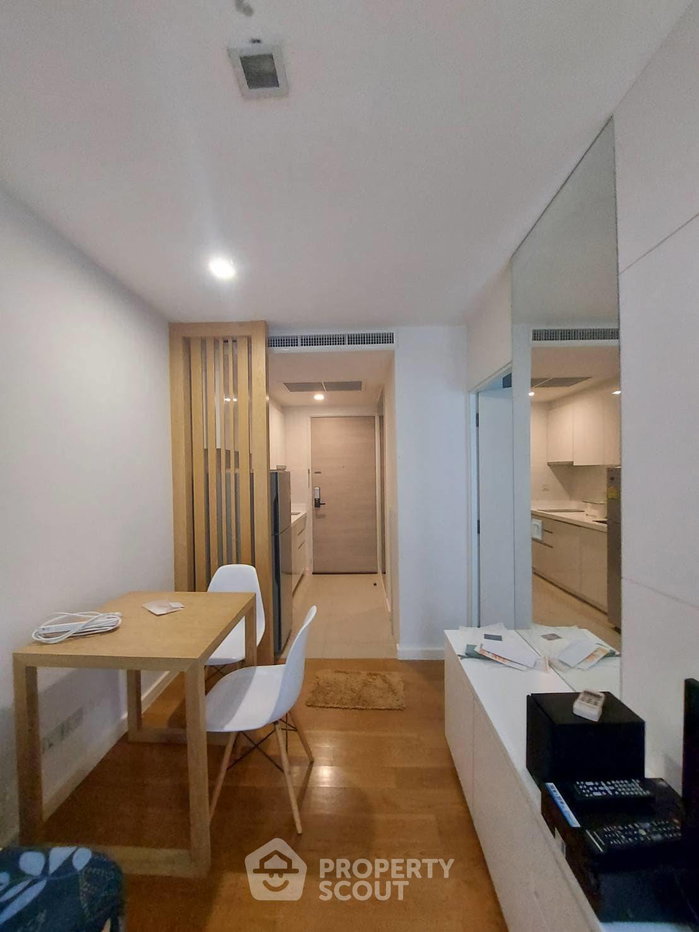 picture 1-BR Condo at Condolette Light Convent near BTS Sala Daeng (ID 847780) - 2/7