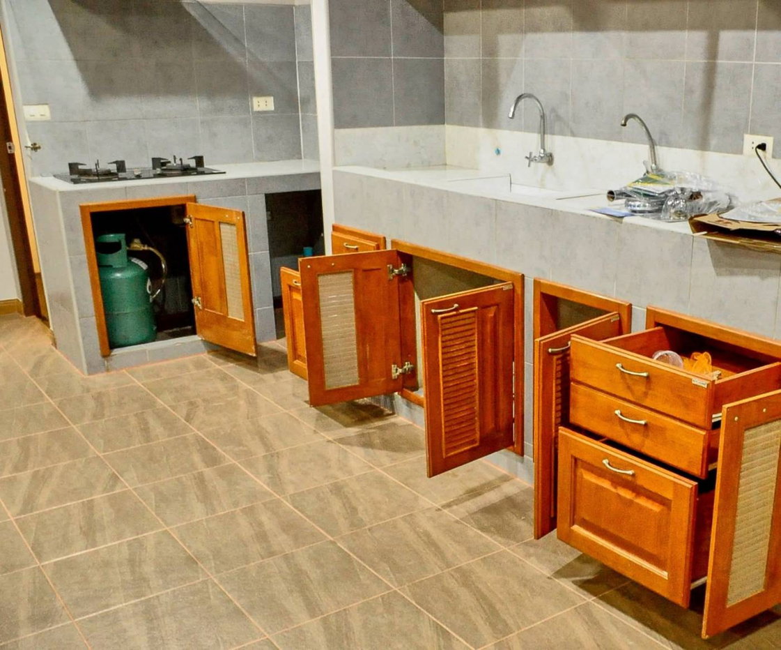 รูป ทาวน์โฮม 3 ชั้น ให้เช่าพร้อมเฟอร์นิเจอร์ ใกล้กับโรงเรียนวารี อำเภอเมืองเชียงใหม่ (R1091) T.0946511456 - รูปที่ 4/8