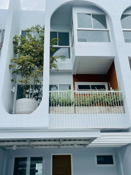 🏡 ให้เช่าทาวน์โฮม หลังใหญ่ 3 ชั้น ในโครงการ เดินทางสะดวก ติดถนนวงแหวนรอบ 2 - พร้อมเฟอร์นิเจอร์ครบ ทำเลดีมาก ใกล้รวมโชค โรงเรียนนานาชาติ Supermarket