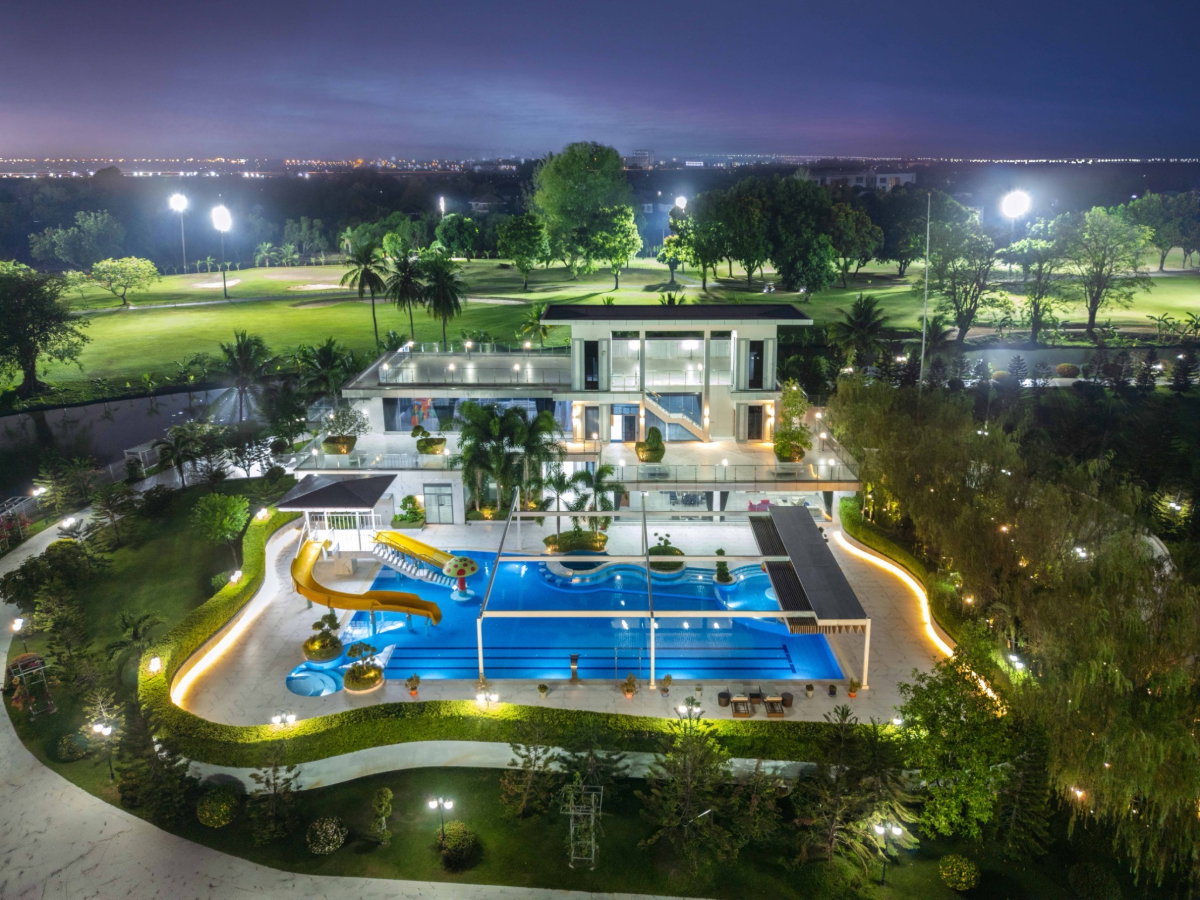 รูป ขายบ้านหรูพร้อมที่ดิน 7.28 ไร่  ติดสนามกอล์ฟเมืองเอก ปทุมธานี ใกล้ ม.รังสิต และสนามบินดอนเมือง - รูปที่ 2/16