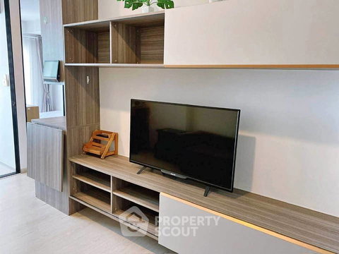 1-BR Condo at Knightsbridge Phaholyothin Interchange in Anusawari (ID 2857579)