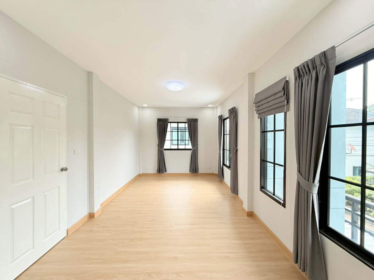 รูป หมู่บ้านพร้อมพัฒน์1  (ซอย7)  รีโนเวทใหม่ พร้อมอยู่ มีห้องนอนชั้นล่างและห้องน้ำในตัว ถนนปัญญาเนเชอรัลปาร์ค ใกล้รถไฟฟ้าสายสีชมพู - รูปที่ 20/21