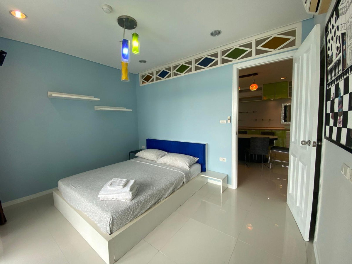 Massive 202 sqm. Foreign Freehold Condo at Kamala Regent - image 6