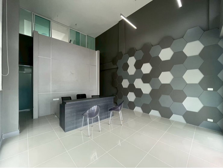 รูป (For Rent) >>ถูกที่สุดในย่านนี้<< Home office 3 ชั้นครึ่ง near DonMuang Airport //  EV charger//ใกล้รถไฟฟ้าสายสีแดง ชมพู, นานาชาติ Harrow  - รูปที่ 4/16