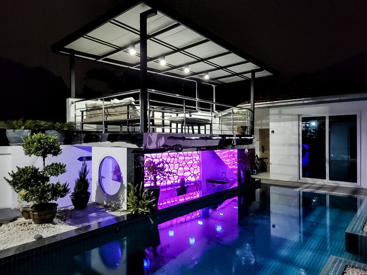รูป Luxury Pool Villa for Sale East Pattaya Near Regents School - รูปที่ 20/26