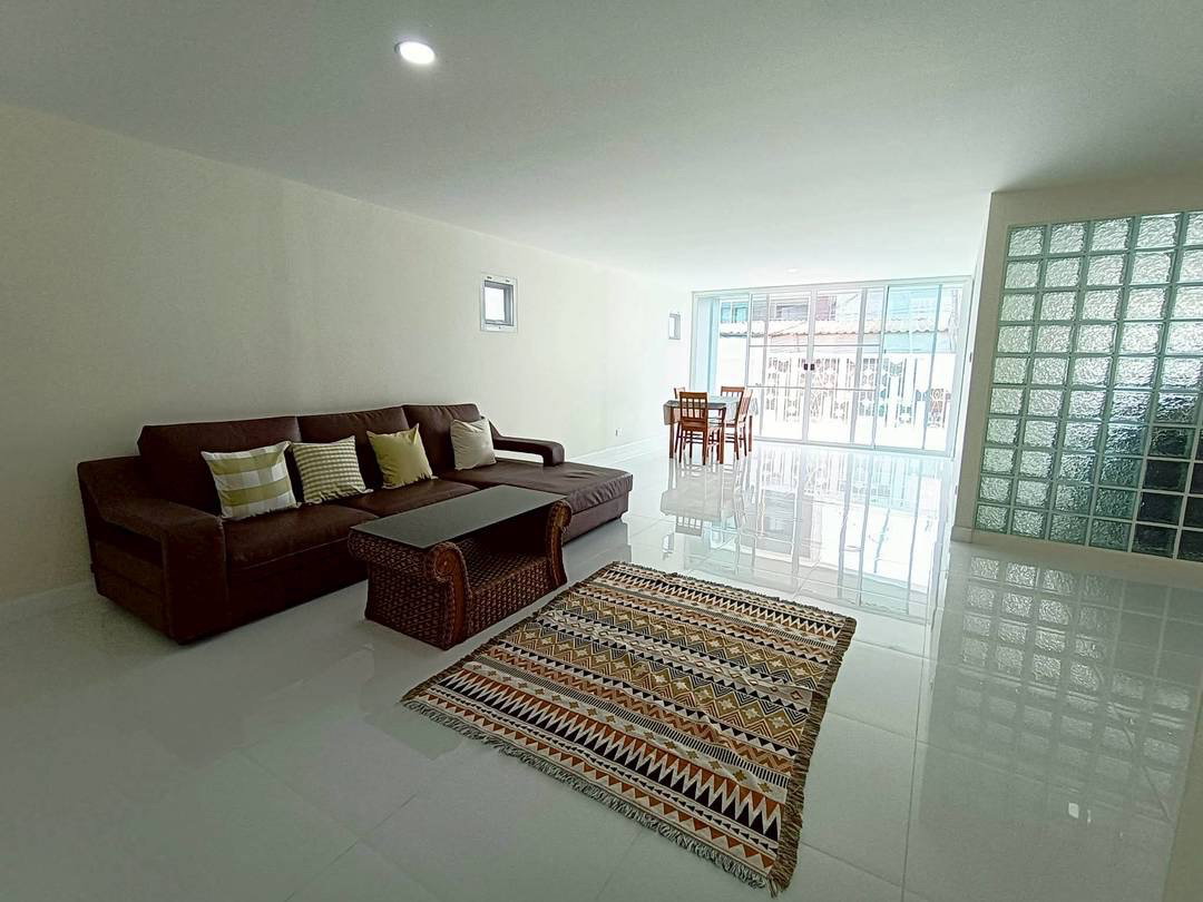รูป บ้านเดี่ยว 6 ห้องนอน ใกล้ห้างเมญ่า และถนนนิมมาน - รูปที่ 3/12
