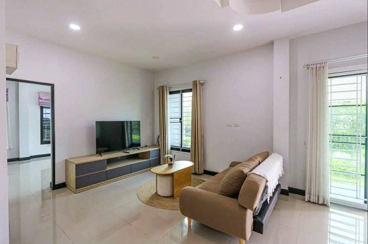 รูป ให้เช่าบ้าน 3 ห้องนอน 2 ห้องน้ำ พร้อมเฟอร์นิเจอร์ อำเภอสารภี-เชียงใหม่ (R1049) T.0946511456 - รูปที่ 3/12