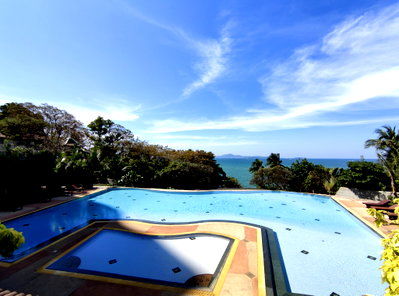 Condos for rent : Royal Cliff Garden Condo for Rent Pattaya Luxury Sea View