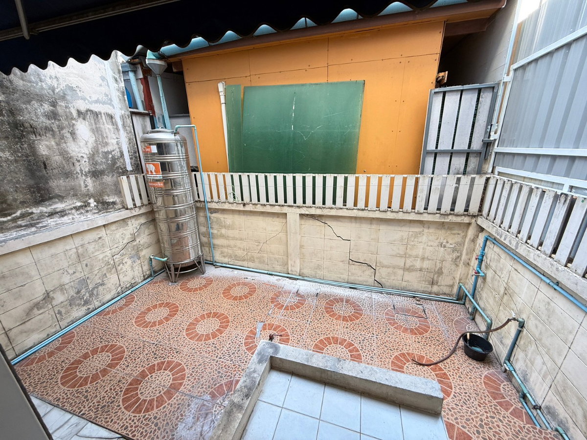 รูป 🏡ให้เช่าทาวน์โฮม 3 ชั้น หมู่บ้าน กลางเมือง เหม่งจ๋าย - ลาดพร้าว 80 3 ห้องนอน 4 ห้องน้ำ 2 ห้องนั่งเล่น หลังมุม ซอยส่วนตัว เงียบสงบ - รูปที่ 10/15