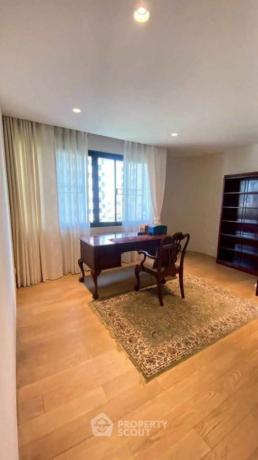 picture 2-BR Condo at Riverine Place in Suan Yai (ID 2856465) - 9/19
