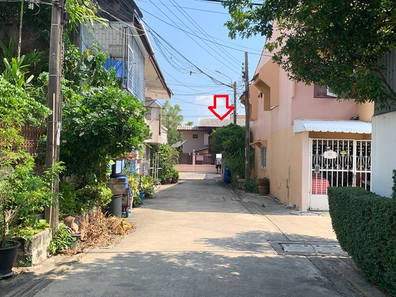 รูป ขายบ้านพร้อมที่ดิน ใกล้ถนนประเสริฐมนูกิจ ซ.เสนานิคม 1 ซอย 25 ขนาด 145.5 ตารางวา บรรยากาศดี เหมาะอยู่อาศัย - รูปที่ 8/11