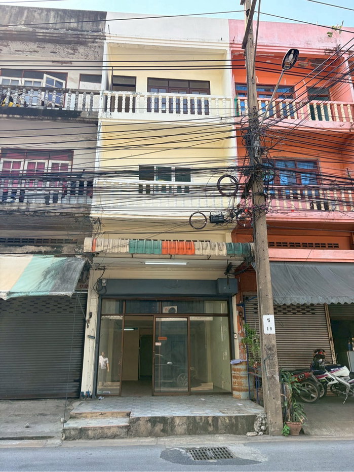 รูป ขายอาคารพาณิชย์ 3.5 ชั้น ทำเลทอง ราคาต่ำกว่าตลาดมาก - รูปที่ 1/33