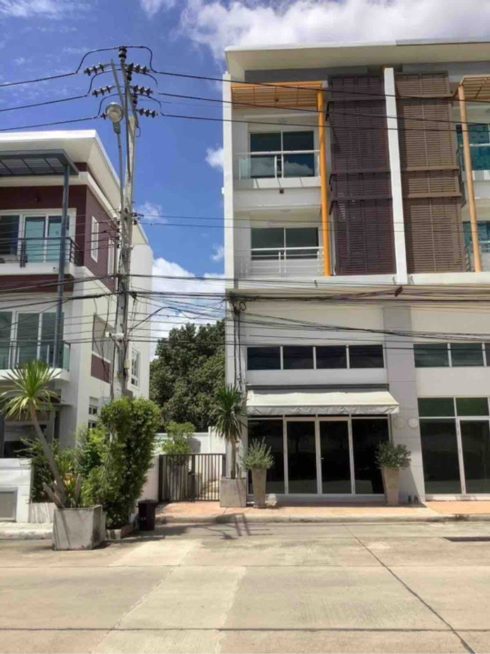 รูป (For Rent) >>ถูกที่สุดในย่านนี้<< Home office 3 ชั้นครึ่ง near DonMuang Airport //  EV charger//ใกล้รถไฟฟ้าสายสีแดง ชมพู, นานาชาติ Harrow  - รูปที่ 1/16