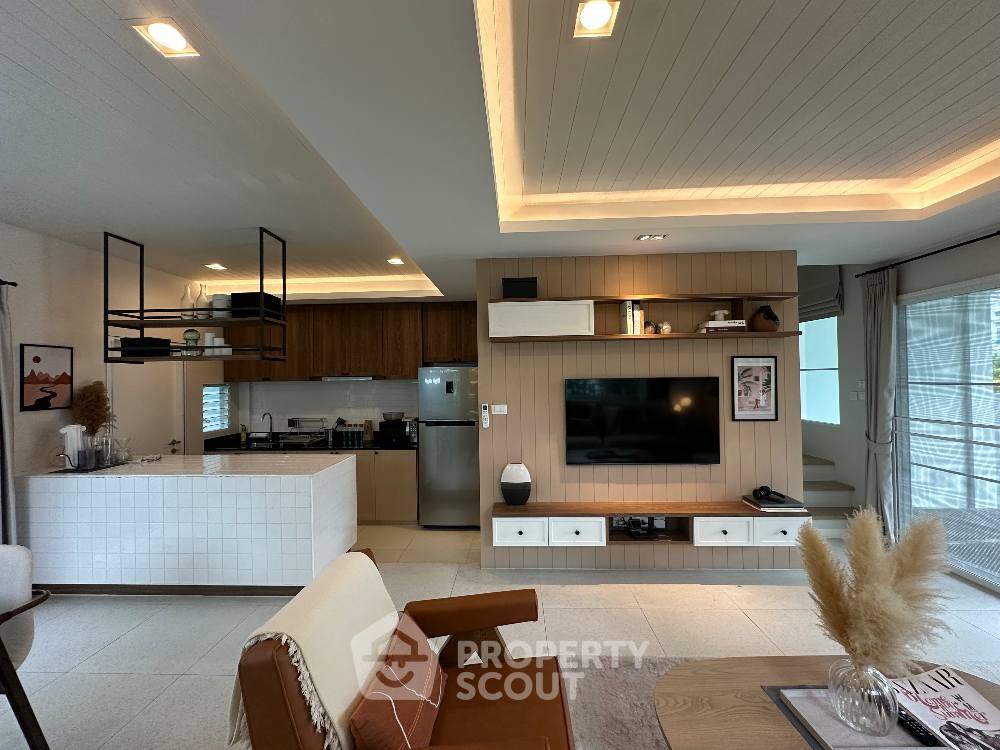 รูป ทาวน์เฮ้าส์ 3-ห้องนอน ที่ อินดี้ 2 บางนา-รามคําแหง2 ใน ดอกไม้ (ID 2860318) - รูปที่ 3/26