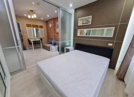 รูปภาพ For Rent: D Condo Sign Beautiful unit, fully furnished with garden view, ready to move in (ID:627CR)