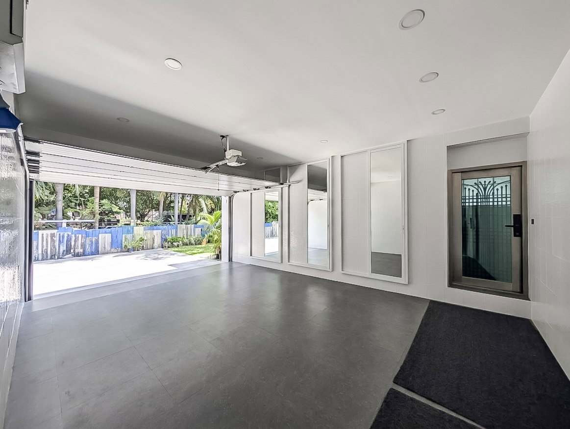 รูป Luxury Pool Villa for Sale East Pattaya Near Regents School - รูปที่ 25/26