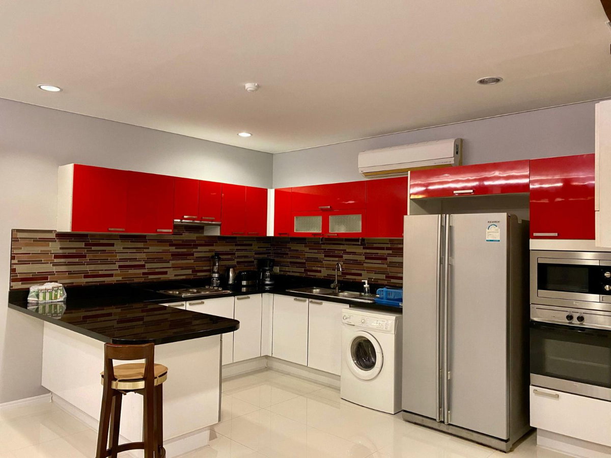 Massive 202 sqm. Foreign Freehold Condo at Kamala Regent - image 4